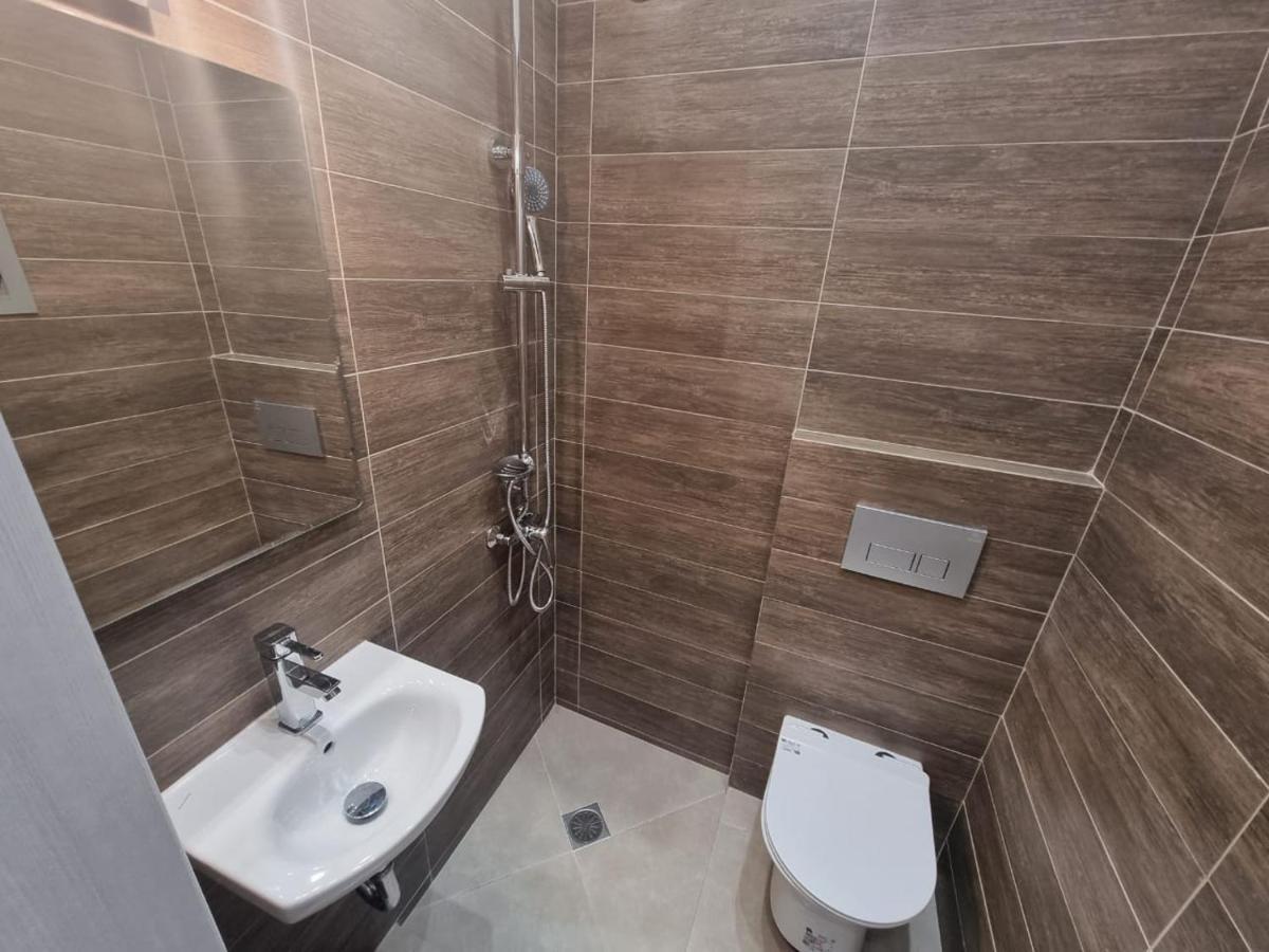 Agora Luxury Apartment 1 ลูตรากี ภายนอก รูปภาพ